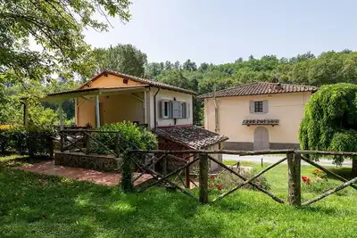 Image de Independent barn in Tuscany Chianti with pool and wide terrace private barbecue