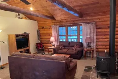 Image de Private Log Cabin near Lake Arbutus and Atv trails\n