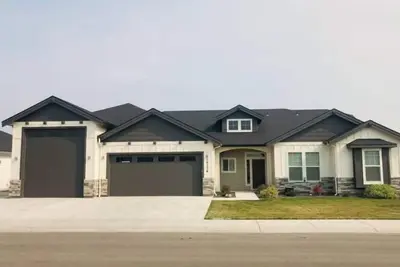 Image de stayy+hâus Three Kings on Toscano