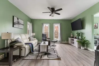 Image de Comfortable 2 bedroom king suite/\n