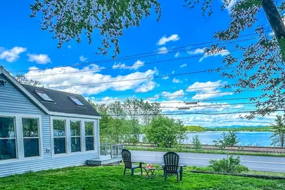 Image de 3-bedroom vacation home just 10 minutes from Adirondack Park