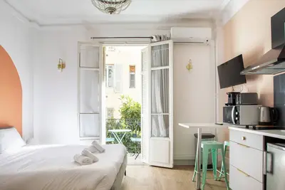 Image de Charmant studio Climatisé avec balcon
