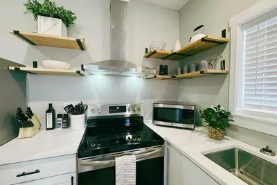 Image de Glacier Natl Park & Whitefish Ski Resort Views: Campfire Ring & Cowboy Pool