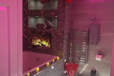 Suite-de Luxe-Bain à remous-Apartment 2
