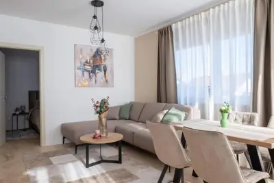 Apartment Kona - Two Bedroom Apartment with Balcony