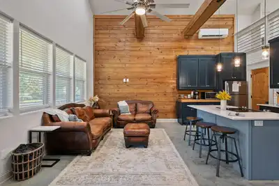 Image de Fire pit\/Outdoor Games\/2 Blocks from Main Street