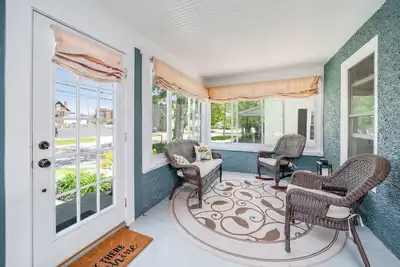 Image de Spacious Downtown South Haven 3 bedroom 2 bath home 3 blocks to South Beach.