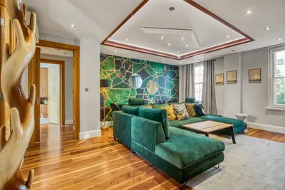 Image de Luxe Urban Jungle Flat | 3 Baths, Ac | Edgware Rd Near Oxford St & Hyde Park