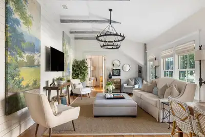 Image de 2-Bedroom Luxury Palmetto Carriage Home with Full Kitchen and River Views