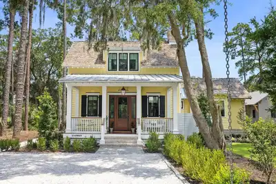 Image de The River Cottage- Luxury Riverfront Home with Private Pool