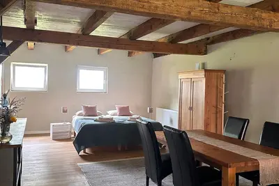Image de Loft-Studio-Salle de bain privée séparée-Vue sur la cour