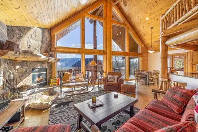 Image de Pegasus | Luxury Lodge w/ Hot Tub & Stunning Views
