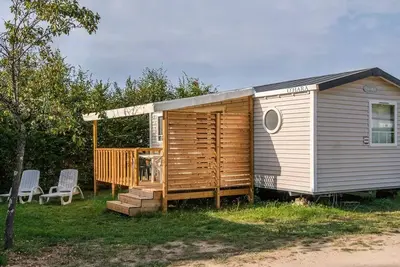 Image de Mobilheim – 2 Schlafzimmer – 1 Badezimmer – Komfort für 4 Personen