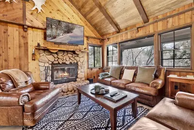 Image de Moose Mountain Manor Ski Retreat w/ Hot Tub