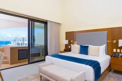 Image de ✩3br Oceanfront✩Full Kitchen✩2, 475ft²✩Near Airport✩