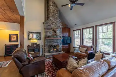 Image de Stoney Brook Cottage at Echota - Hot Tub, Fire Pit, and Outstanding Community Amenities!
