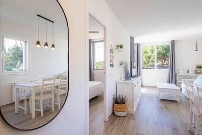 Image de Appartement idéal pour couple à 100m plage