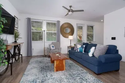 Image de Oak Mountain Getaway: Private Garage & Comfort