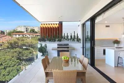 Image de PineTree Penthouse Winter Holiday Mid-Week Special