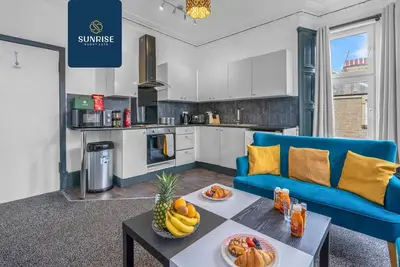 Image de The Dens, 3 Bedrooms, 4 Beds.