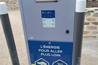 Image de jolie maison atypique au calme, avec jardin clos pour 8 personnes. Luc sur mer