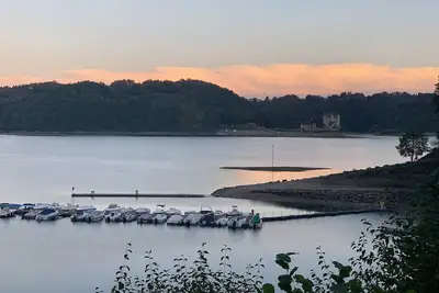 Image de Maison du Lac Ligt aan de Rand van een Prachtig Meer!