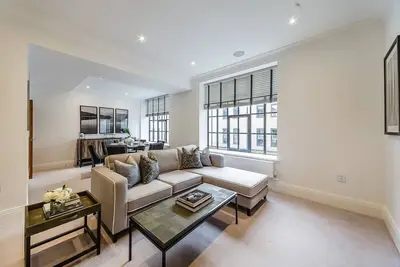 Image de Luxury Two Bedroom Apartment by the River