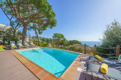 Image de Sea Breeze Lux House - Private Pool & Aircon