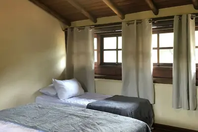 Image de Chalé Rústico e Aconchegante no Sertão de Camburi