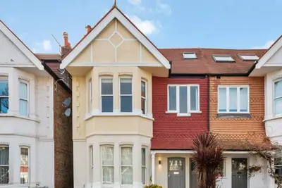 Image de Kew Village- Modern, Pets Welcome 3Bed