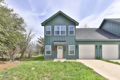 Image de 2-bedroom condo w/ garage in Abilene