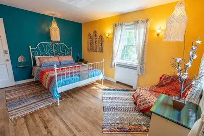 Image de Cardinal Inn ~ Boho Room
