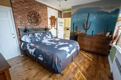 Image de Cardinal Inn ~ Western Room