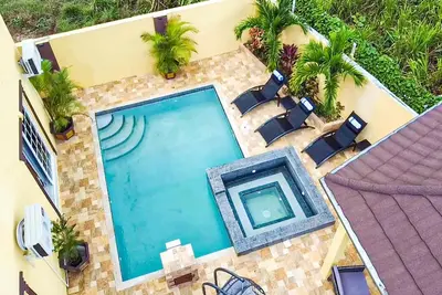 Image de Cozy Luxury Hideaway With Free Wifi, Parking, Swimming Pool&Jacuzzi Near Negril
