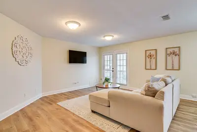 Image de Downtown Kemah Rental ~ 3 Blocks to Boardwalk!