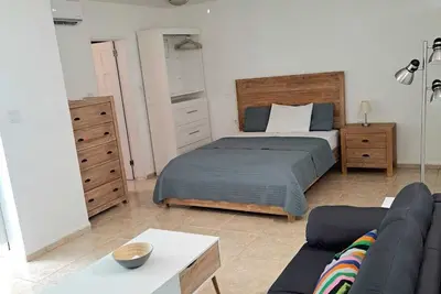 Image de Cozy Studio in Enjoyable Cole Bay with Ac, WiFi and popular beaches