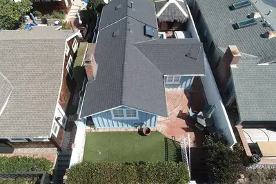 Image de Historic Beach Cottage Nestled in the Heart of Laguna Beach