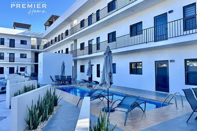 Image de Modern Apartment blocks away from the Malecon