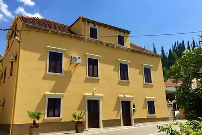 Image de Rooms Mozara - Triple room with private external bathroom