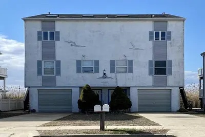 Image de 6500 Central Ave, Unit:North
