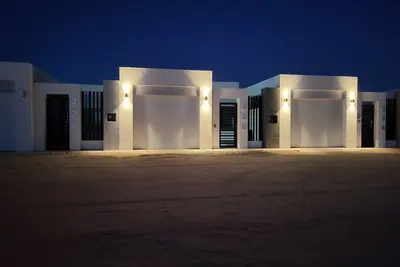 Image de Home with community pool - all beaches 10 minutes away!