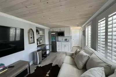 Image de Incredible location. Waterfront unit in Matlacha with many amenities!
