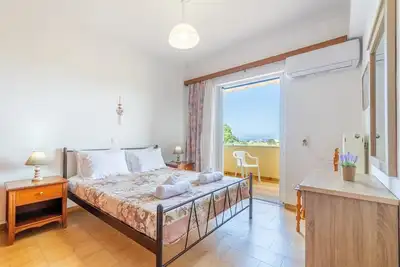 Image de Appartement \"Lotus 5\" avec terrasse partagée, Wi-Fi et climatisation