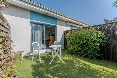 Image de Charmant studio au pied des dunes avec terrasse partagée