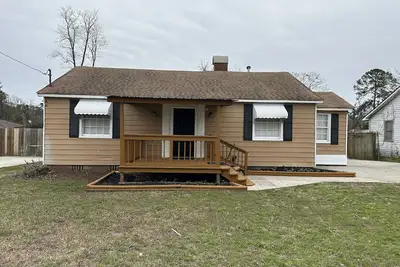 Image de Charming 3-bedroom house in delightful Savannah, Ga.