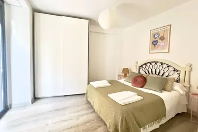 Image de HousingleĂłn Cardiles (Barrio HĂşmedo)