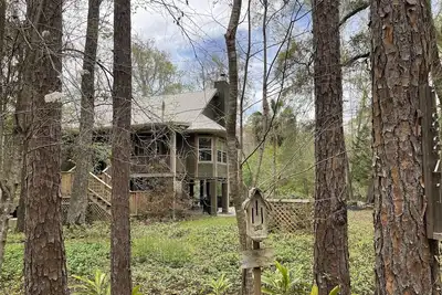Image de River cottage on the wild and scenic Santa Fe River in High Springs, Florida.