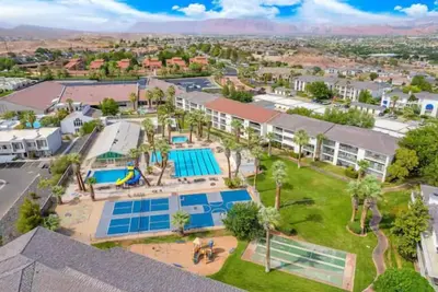Image de Palm Tree Paradise. Pools, Waterslides, & More!