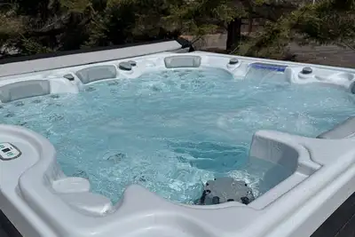 Image de Hot Tub, Walk to Beach, Kayaks, Dog-Friendly