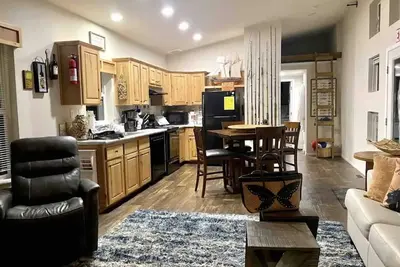 Image de 🛟🎣😎Harbor Lite 2BdrmDreamHouse +Loft! At the Port. Peeks of Harbor, River, Ocean!